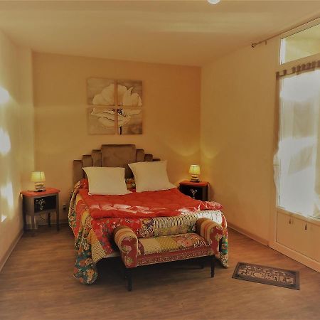 Venterol  シャンブル エ ジット ラ ドルジザーヌ Bed & Breakfast エクステリア 写真